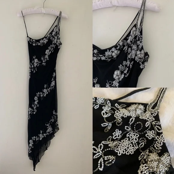 SOLD Stunning Vintage Y2K Asymmetrical Beaded Dress Cache Sz 6 - Picture 1 of 16